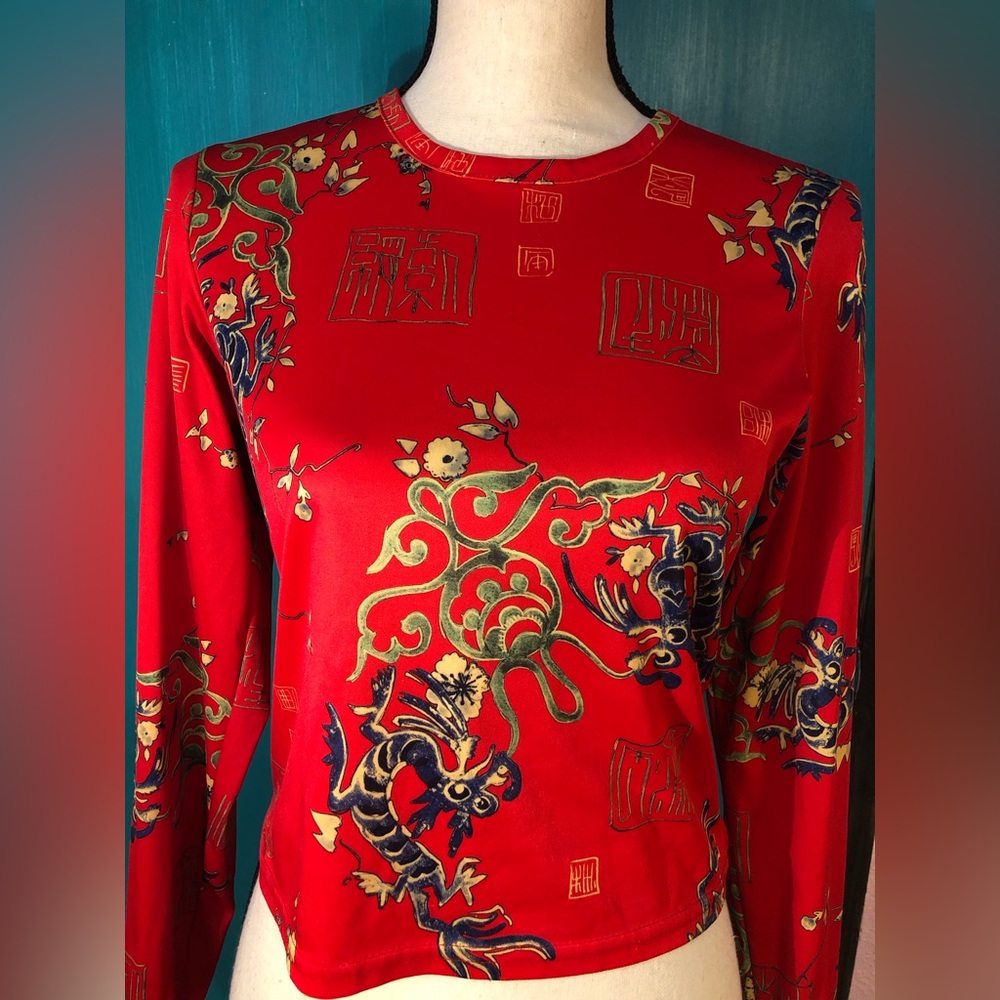 Red Long Sleeve Dragon Top Size S/M - Picture 5 of 15